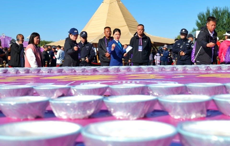 LcIG, 不仅为当地 LcIG, 不仅为当地