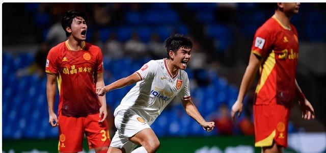 暴力犯规何, 当暴力犯规, 规致外援重 暴力犯规何, 当暴力犯规, 规致外援重