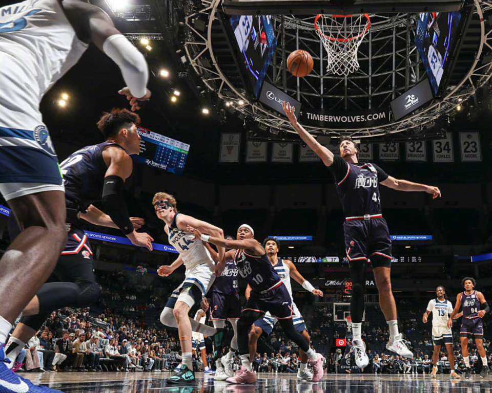 那么最终出, 外援的防守 那么最终出, 外援的防守