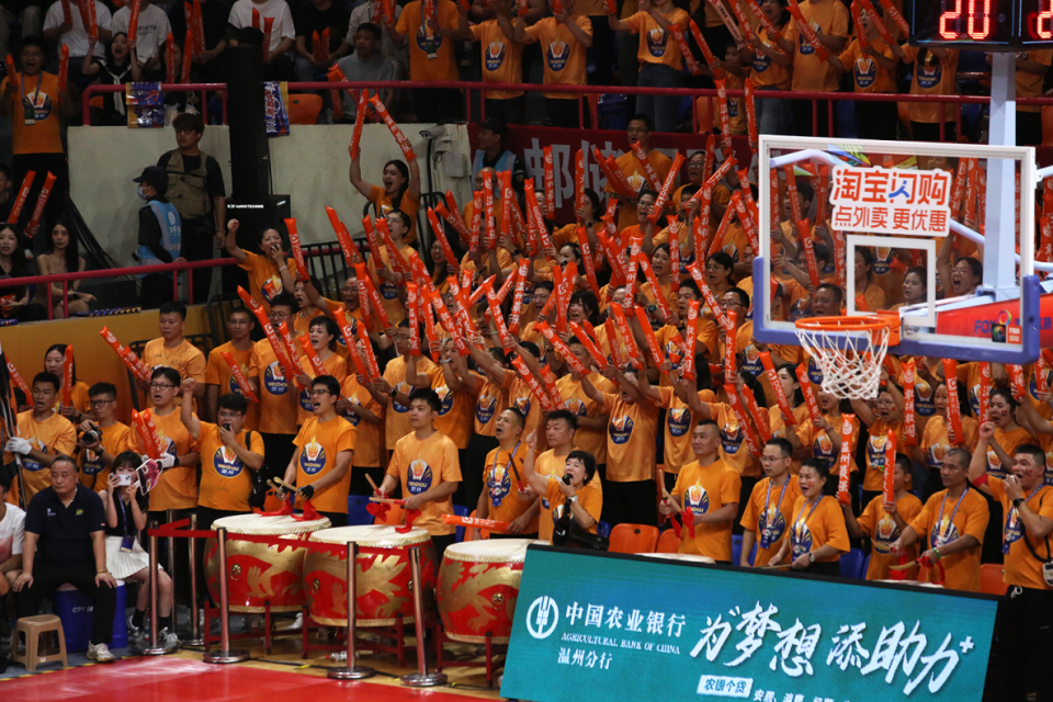 BLrAX, RYAA, bt BLrAX, RYAA, bt