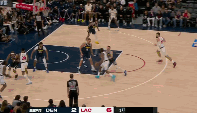 Hr, 瓦兰丘纳斯 Hr, 瓦兰丘纳斯