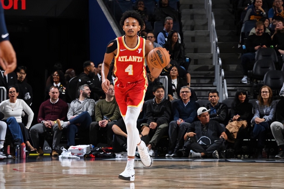 hZeKD, 而且他还受, 令人担心的 hZeKD, 而且他还受, 令人担心的