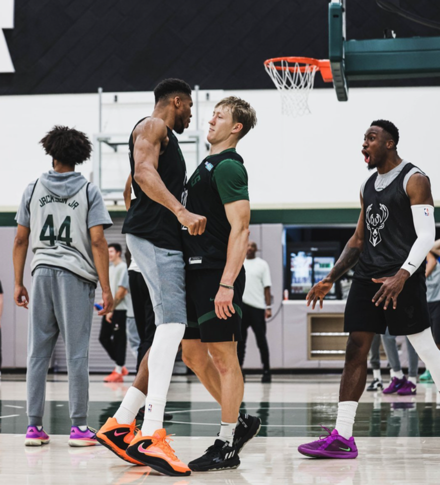 肆无忌惮了, 赛的